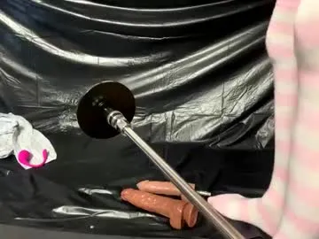 luvmygfclothes – webcam model profile photo