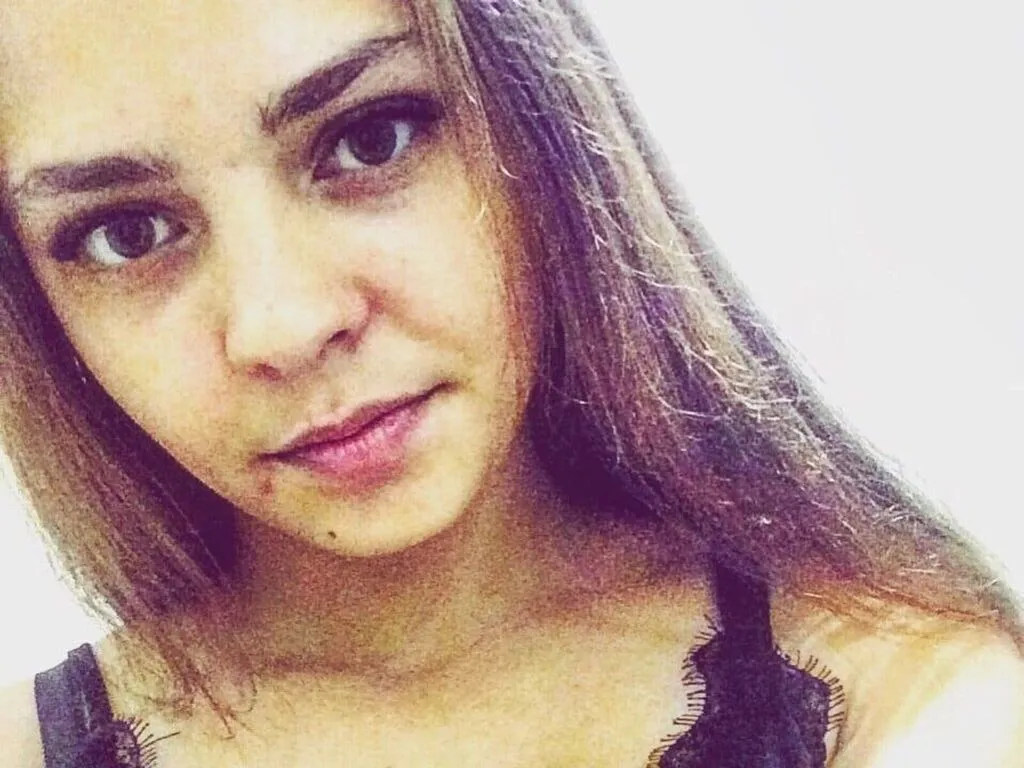 MiaMew – webcam model profile photo